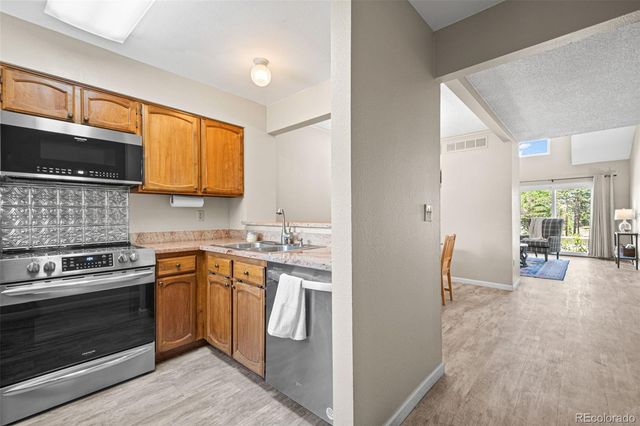 9031 Bear Mountain Drive, Highlands Ranch, CO 80126
