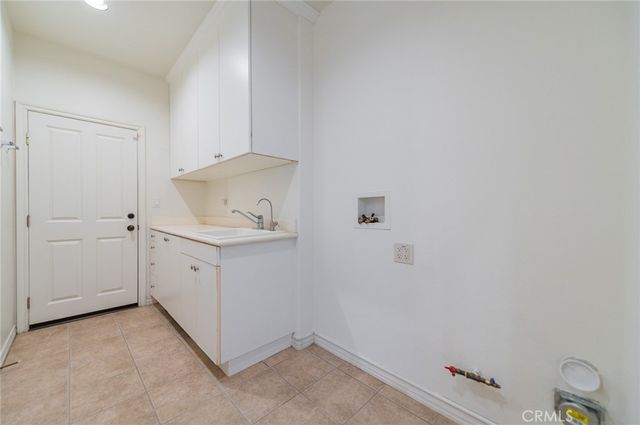 10802 Rogue River, Tustin, CA 92782