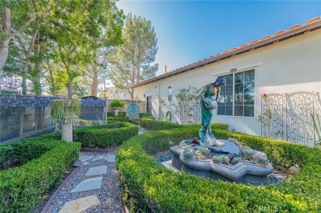 10802 Rogue River, Tustin, CA 92782