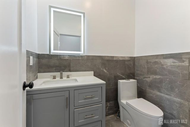 1855 Woodland Avenue, Edison, NJ 08820