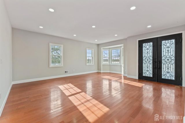 1855 Woodland Avenue, Edison, NJ 08820