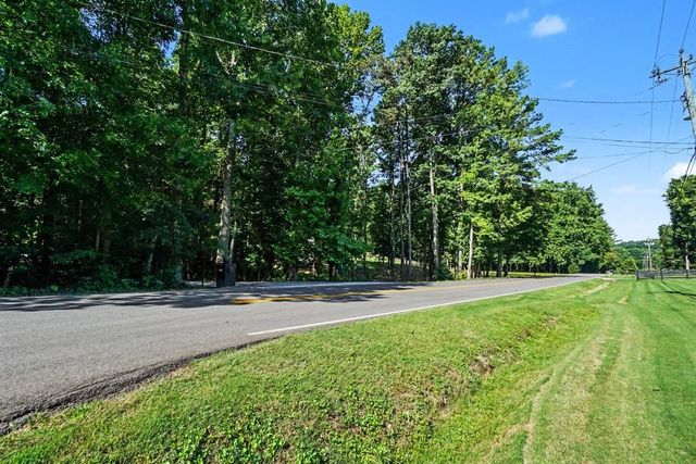 5211 Union Hill Road, Alpharetta, GA 30004