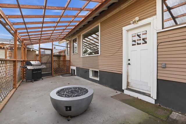 3324 W Cora Ave, Spokane, WA 99205