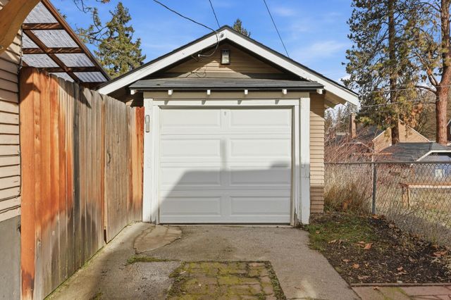 3324 W Cora Ave, Spokane, WA 99205