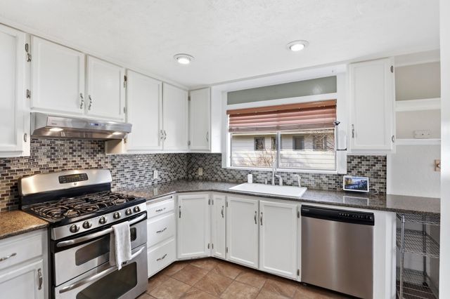 3324 W Cora Ave, Spokane, WA 99205