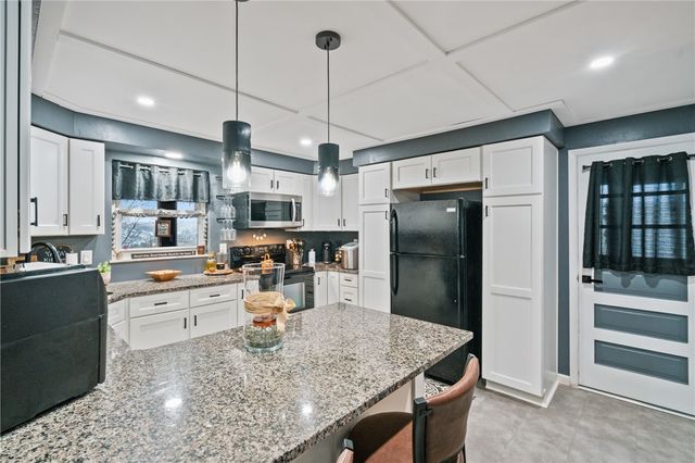 3242 Provost Rd, Whitehall, PA 15227