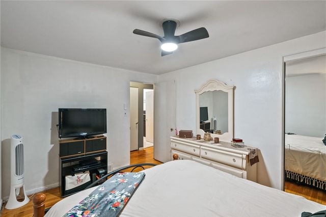 3242 Provost Rd, Whitehall, PA 15227