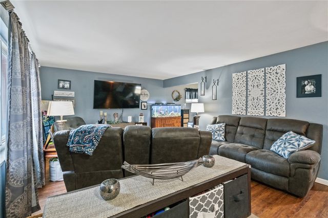 3242 Provost Rd, Whitehall, PA 15227