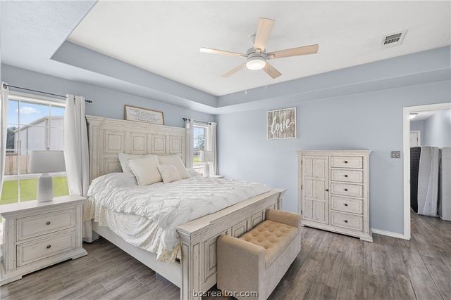 6305 Whitetail Lane, Bryan, TX 77808