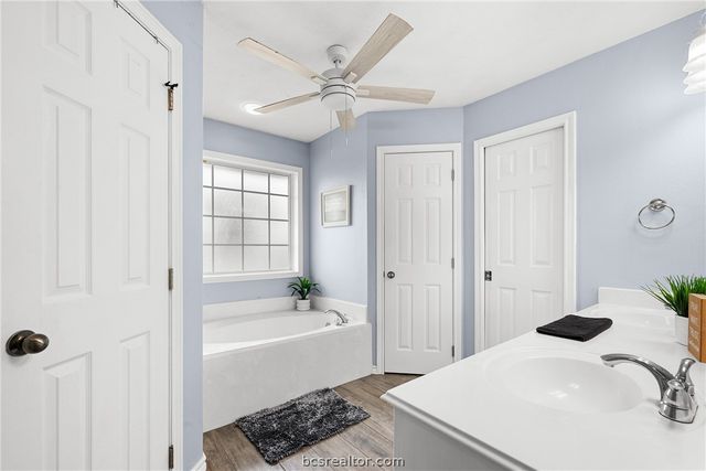 6305 Whitetail Lane, Bryan, TX 77808