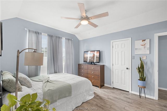 6305 Whitetail Lane, Bryan, TX 77808