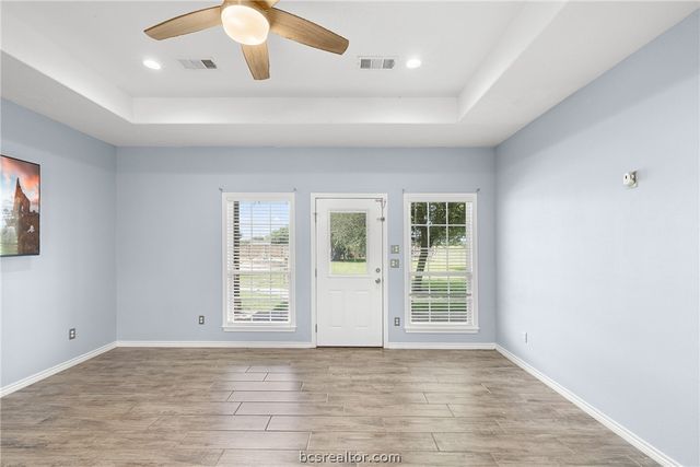 6305 Whitetail Lane, Bryan, TX 77808
