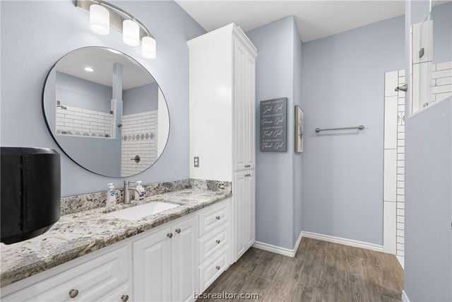 6305 Whitetail Lane, Bryan, TX 77808