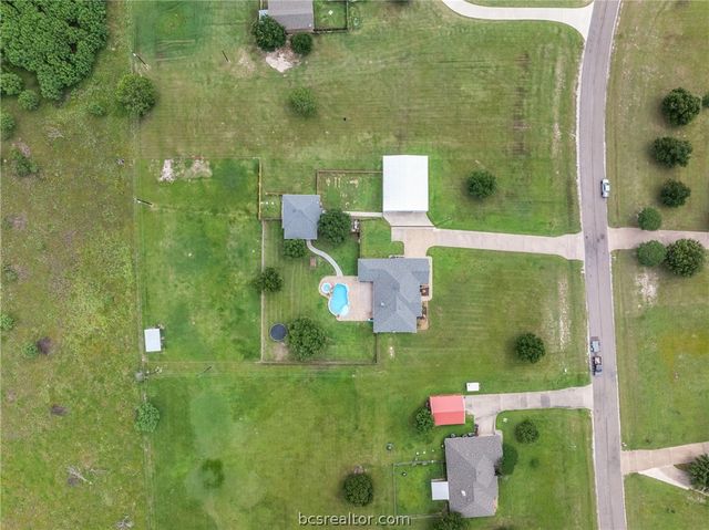 6305 Whitetail Lane, Bryan, TX 77808