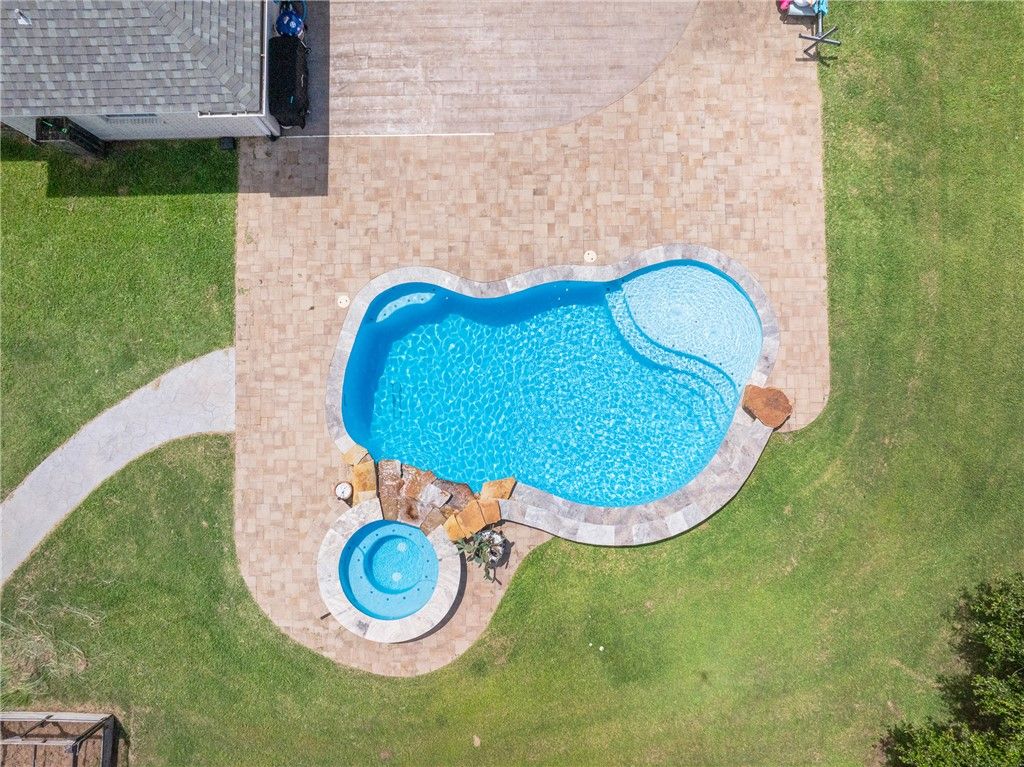 6305 Whitetail Lane, Bryan, TX 77808 — photo 5