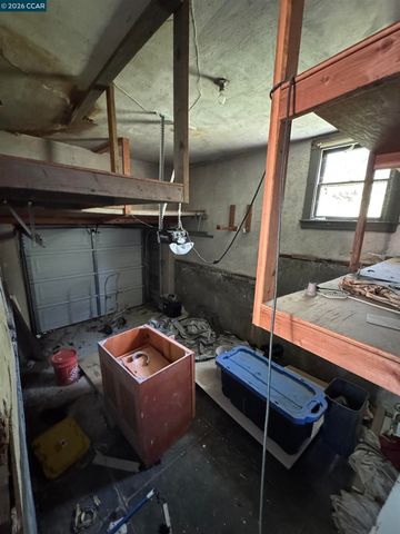 3700 Laguna Ave, Oakland, CA 94602