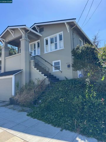 3700 Laguna Ave, Oakland, CA 94602