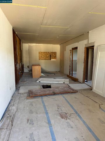 3700 Laguna Ave, Oakland, CA 94602