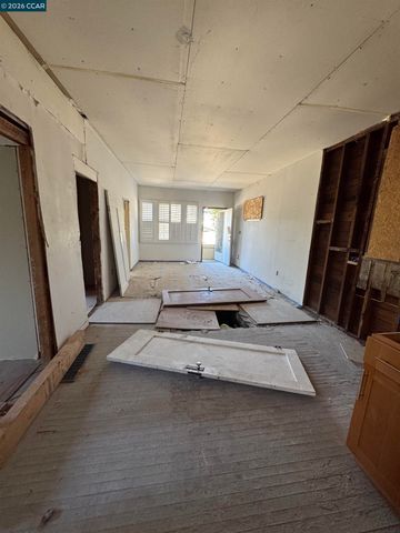 3700 Laguna Ave, Oakland, CA 94602