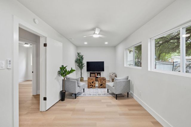 4402 Dove Springs DR, Austin, TX 78744