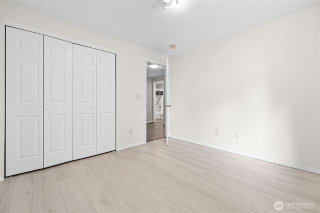 9735 S 222nd Street, Kent, WA 98031