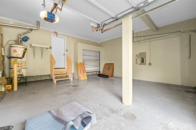 9735 S 222nd Street, Kent, WA 98031
