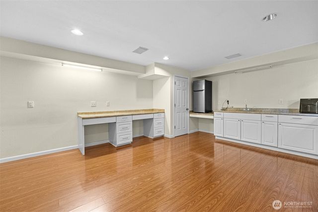 9735 S 222nd Street, Kent, WA 98031