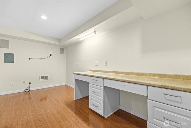 9735 S 222nd Street, Kent, WA 98031