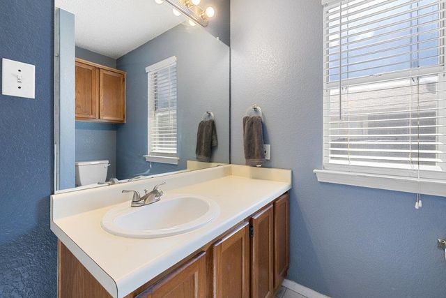 1700 Taron DR, Round Rock, TX 78681