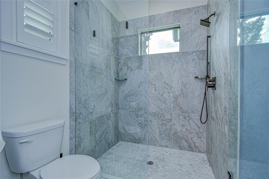 Image 23 of property listing at 4111 N BOULEVARD, Tampa, FL 33603