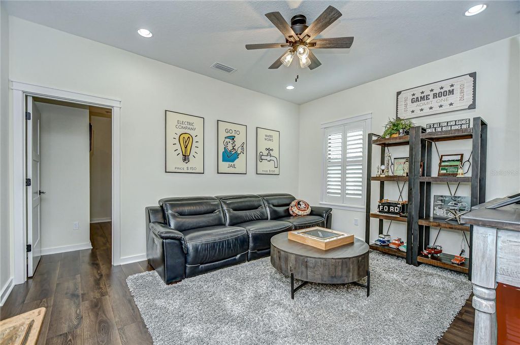 Image 26 of property listing at 4111 N BOULEVARD, Tampa, FL 33603