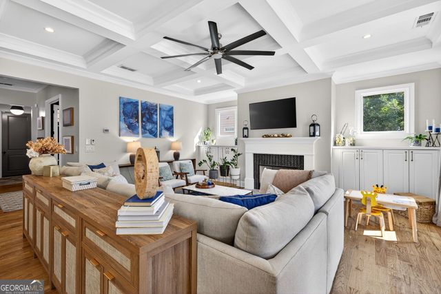 2375 Logan Circle NE, Brookhaven, GA 30319