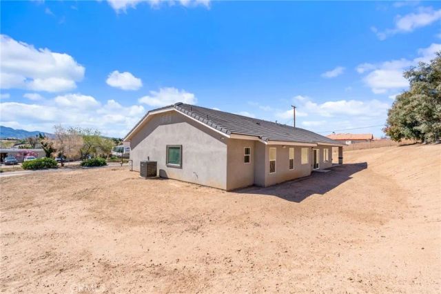 18756 Centennial Street, Hesperia, CA 92345