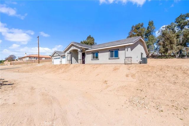 18756 Centennial Street, Hesperia, CA 92345
