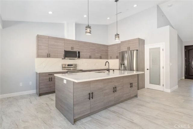 18756 Centennial Street, Hesperia, CA 92345