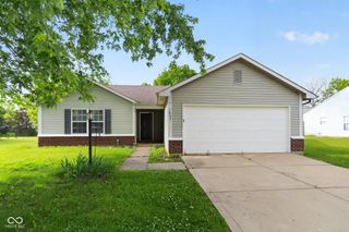 18057 Sanibel Circle, Noblesville, IN 46062