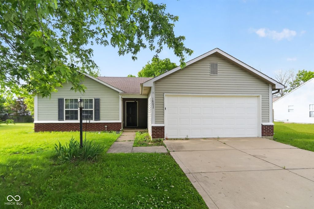 18057 Sanibel Circle, Noblesville, IN 46062