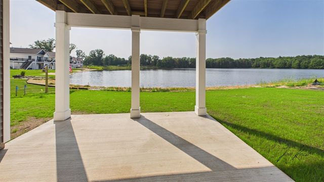 7393 Atwater Drive 35, Norton Shores, MI 49456