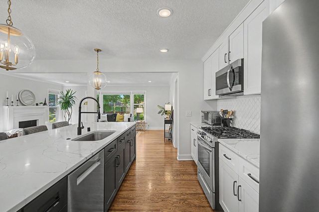 5925 Dupont Avenue S, Minneapolis, MN 55419