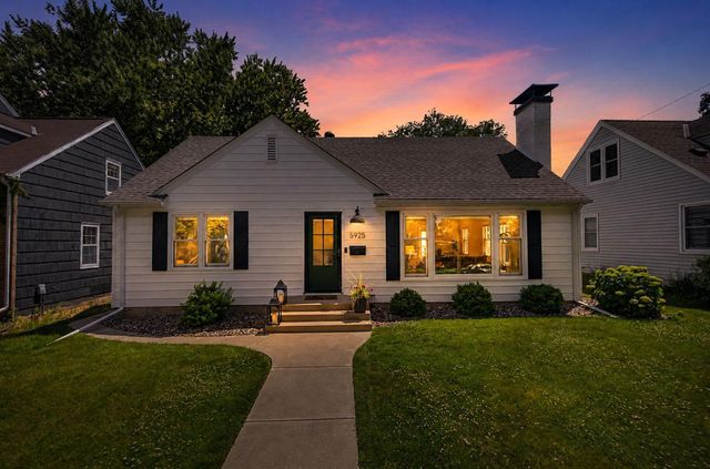 5925 Dupont Avenue S, Minneapolis, MN 55419