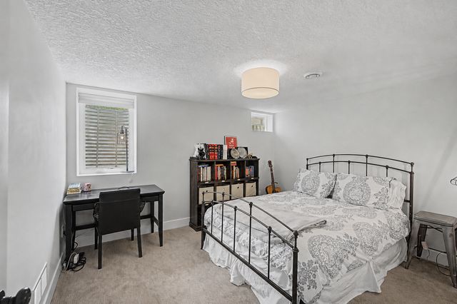 5925 Dupont Avenue S, Minneapolis, MN 55419