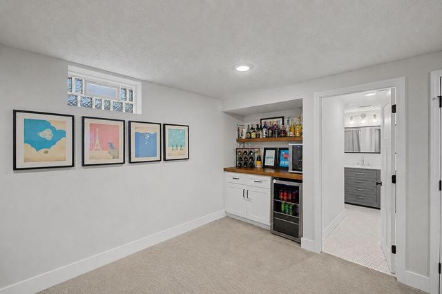 5925 Dupont Avenue S, Minneapolis, MN 55419