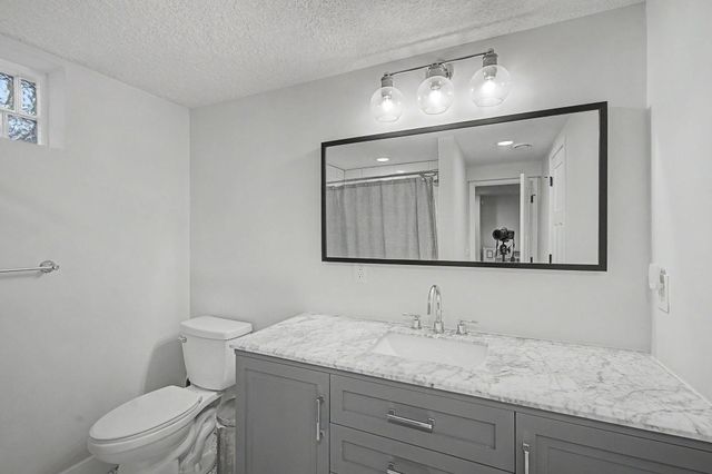 5925 Dupont Avenue S, Minneapolis, MN 55419