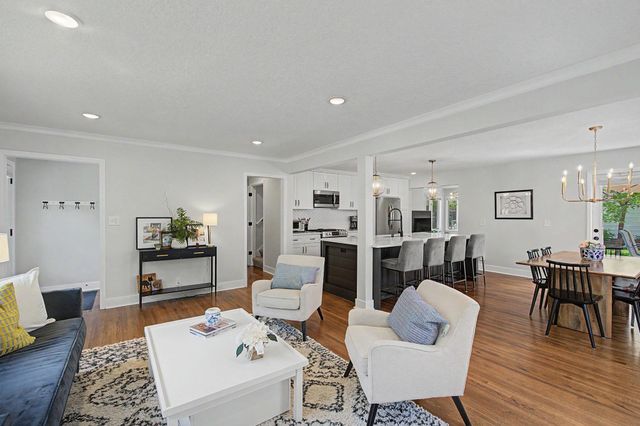 5925 Dupont Avenue S, Minneapolis, MN 55419