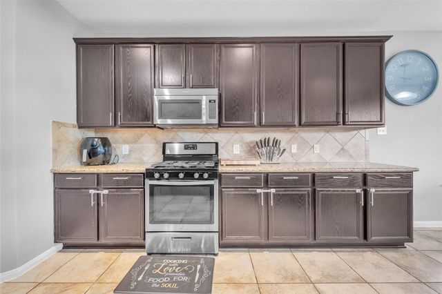 1230 Maple Ace Drive, Katy, TX 77493