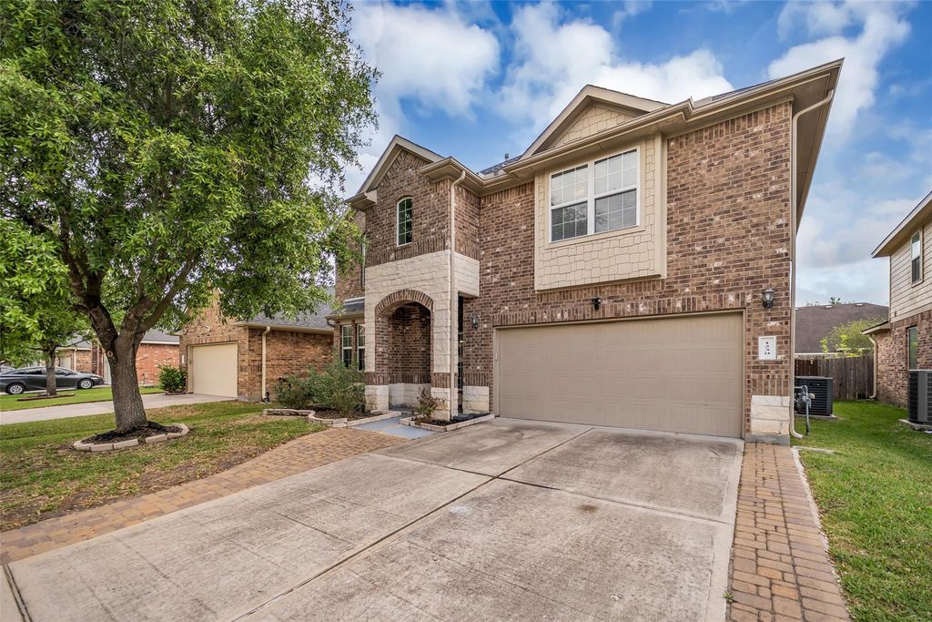 1230 Maple Ace Drive, Katy, TX 77493
