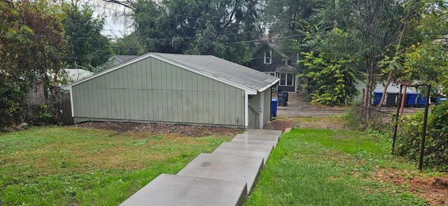 889 6th Street E, Saint Paul, MN 55106