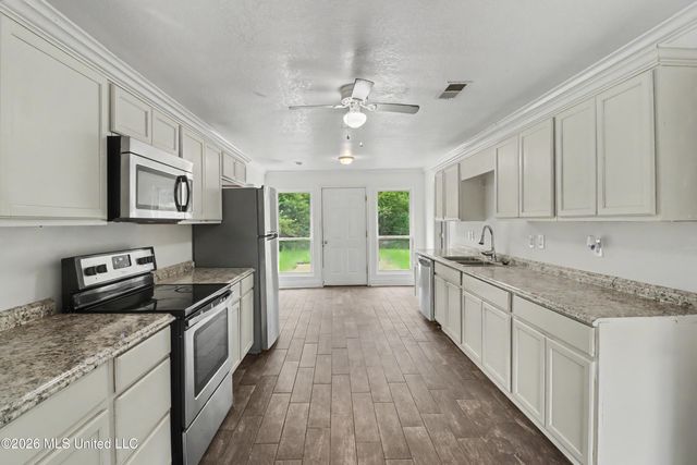 1307 Wisteria Lane, Long Beach, MS 39560