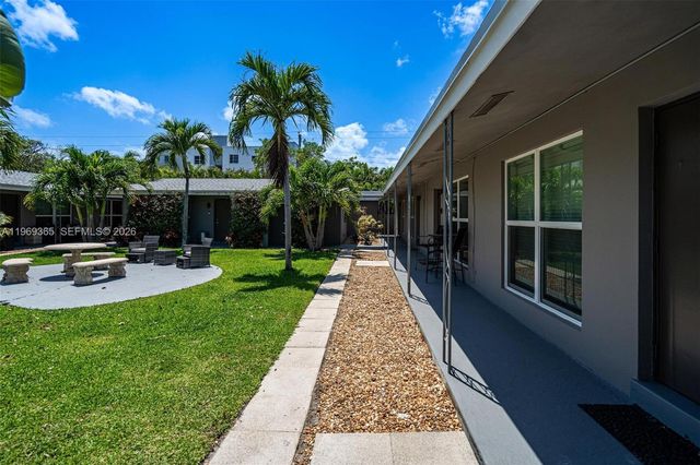2201 NE 14th Ave, Wilton Manors, FL 33305