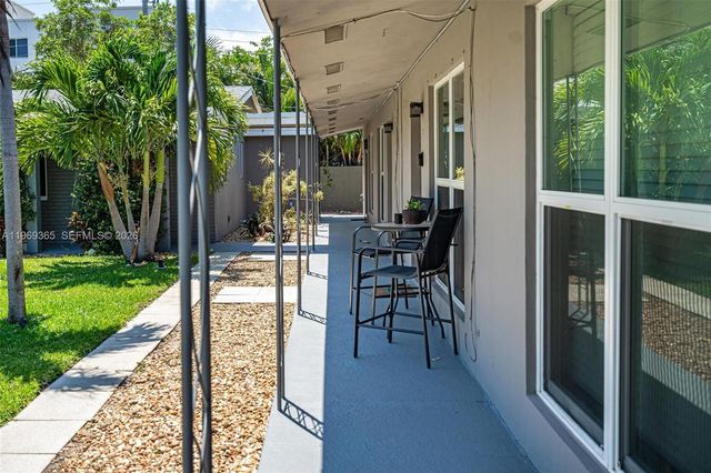 2201 NE 14th Ave, Wilton Manors, FL 33305